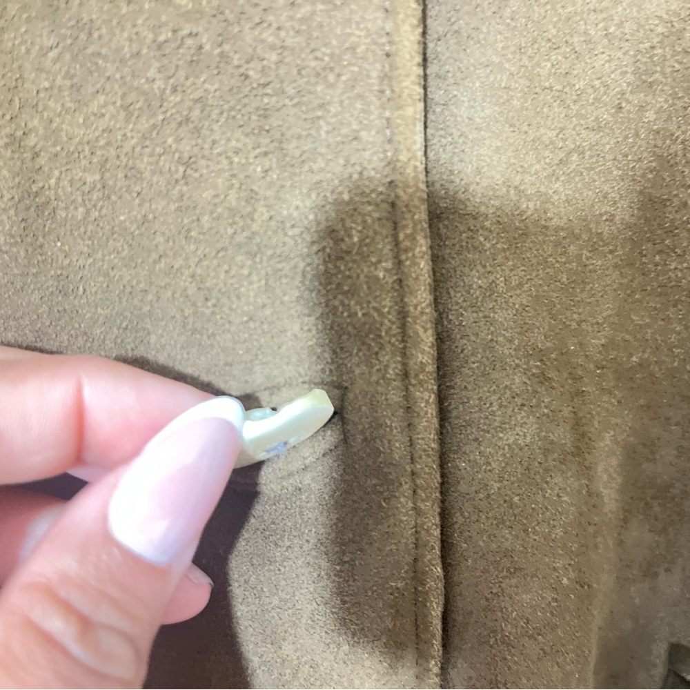 Brown suede collarless jacket - Picture 5 of 11
